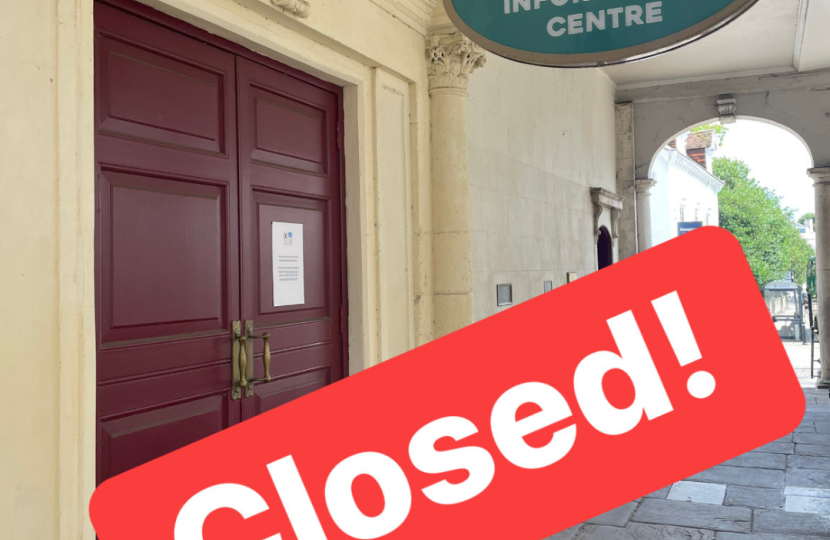 Windsor tourist services closed without notice